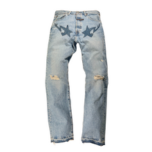 Load image into Gallery viewer, Blue Stonewash BCB Jeans
